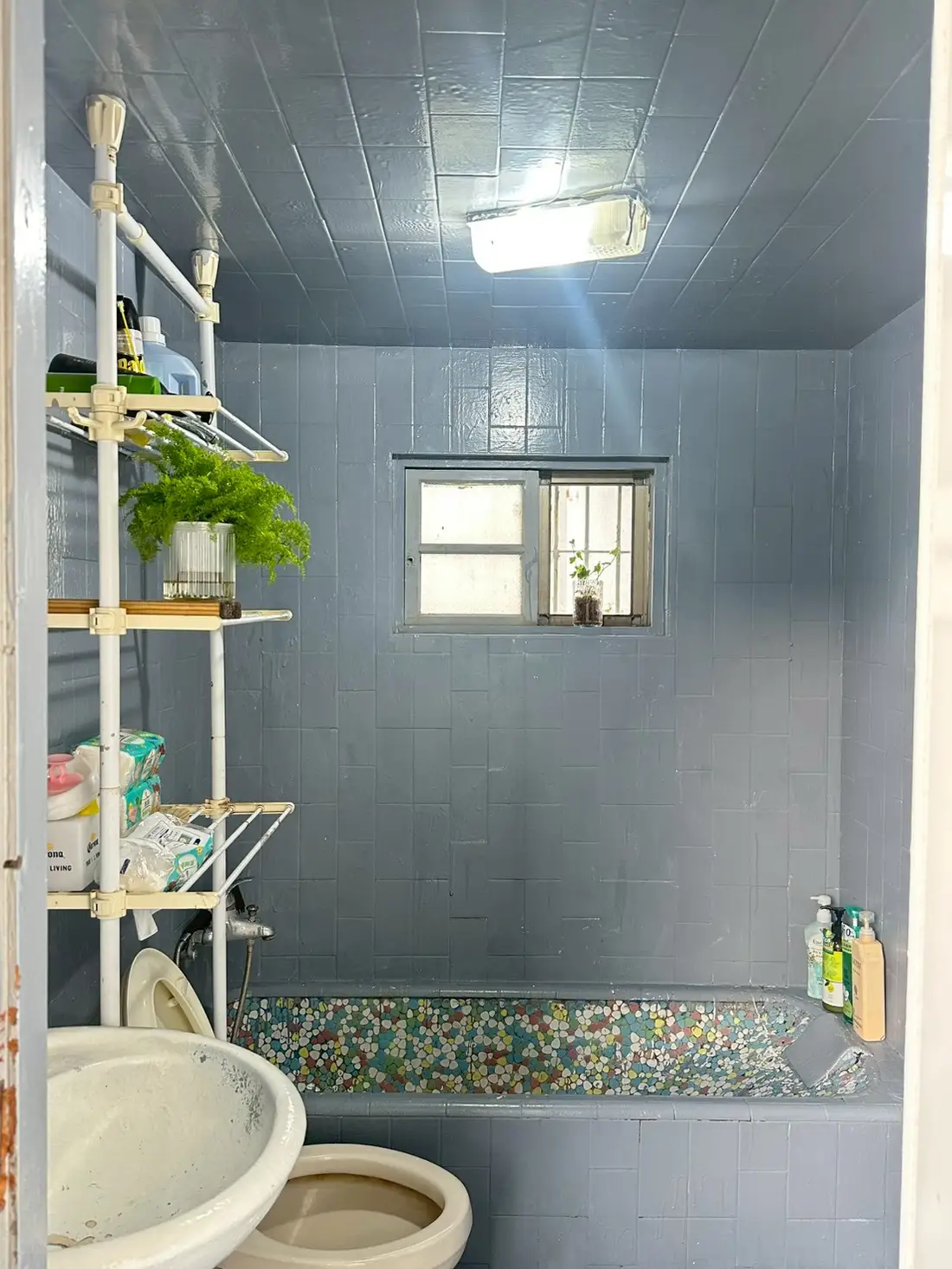 Vintage Blue Tile Bathroom